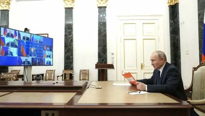 Путин сказал, когда вакцинируется от коронавируса