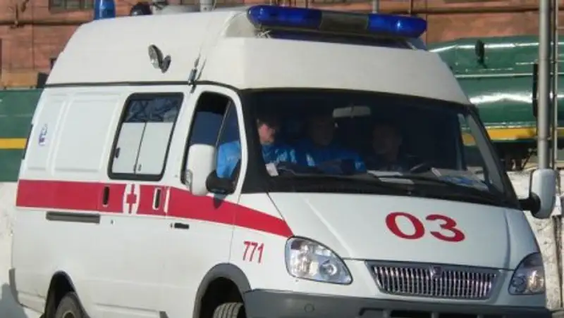 В Семее мужчина напал на водителя "скорой помощи"