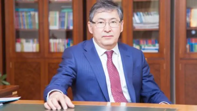 Ерлан Сагадиев - Молодым специалистам предстоит поднять экономику страны