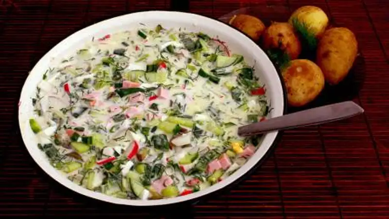 Диетолог назвала блюдо, которое поможет пережить жару