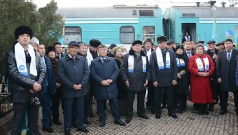 В ЮКО поезд «Т&#1241;уелсіз &#1178;аза&#1179;стан» прибыл на станцию Тюлькубас