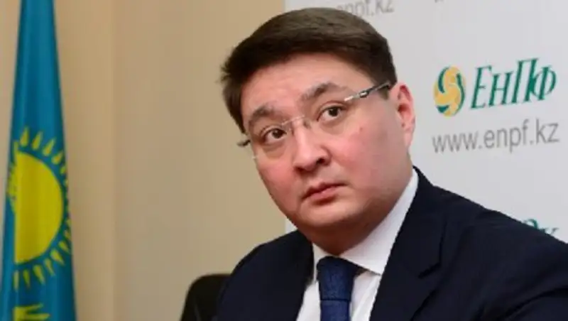 Экс-главе ЕНПФ Руслану Ерденаеву продлен арест