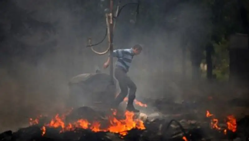 В Маруполе объявлен траур по погибшим в ходе столкновений