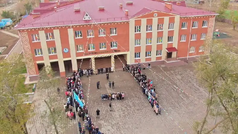 Новую сельскую школу построили в ЗКО