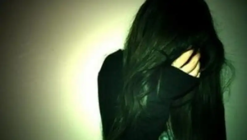 В Шымкенте парни избили девушек