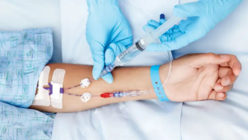 Пациент выпал из окна кардиоцентра в Петропавловске