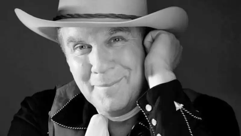 Озвучивший «Утиные истории» и «Гриффинов» актер дубляжа скончался в США