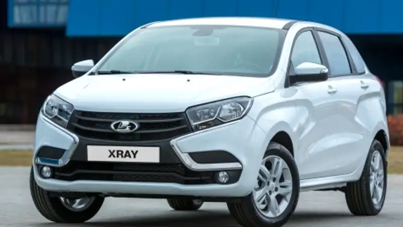 Хэтчбек Lada Xray вошел в Топ-15 самых популярных машин России