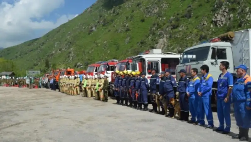 В предгорьях Алматы "тушили" пожар - учения