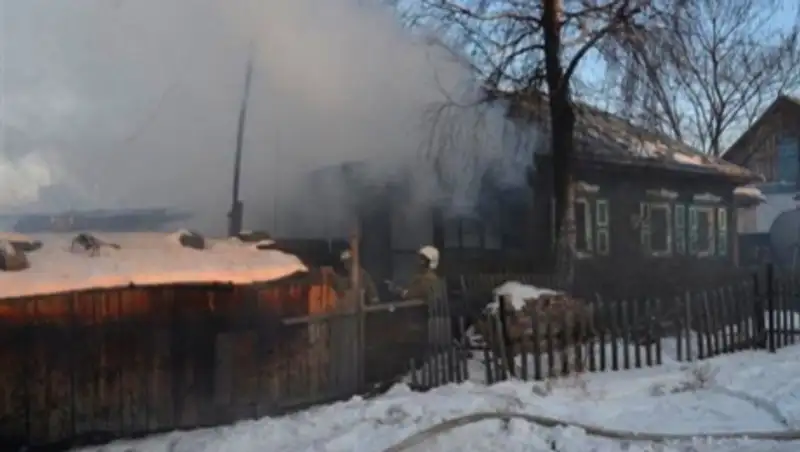 В Усть-Каменогорске из-за пожара в частном доме погибла женщина