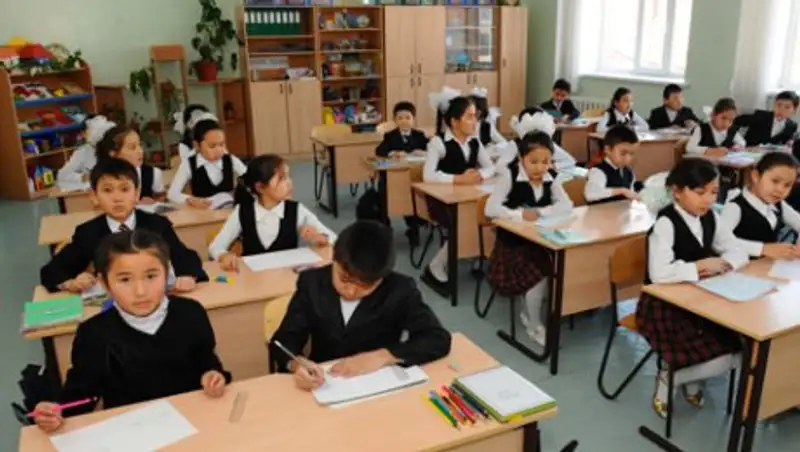 В Казахстане проведут всеобщий "Родительский час"