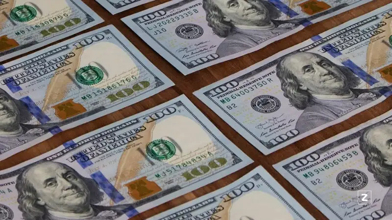 Курс доллара снова вырос на торгах