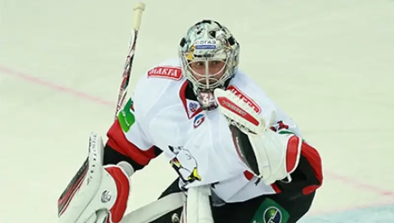 Канадский хоккеист через Twitter нашел работу в КХЛ