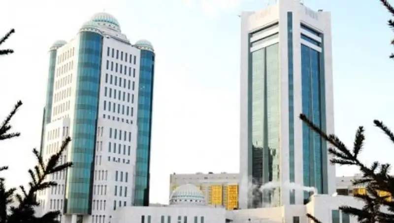 Пленарное заседание Мажилиса под председательством спикера Нигматулина