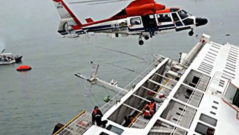 Число пропавших пассажиров парома в Южной Корее выросло до 290