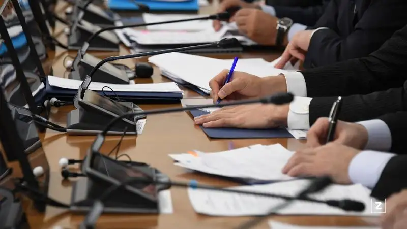 Закон об уполномоченном по правам человека принял Парламент РК