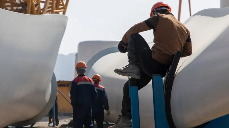 В Казахстане работают почти 14 тысяч иностранцев