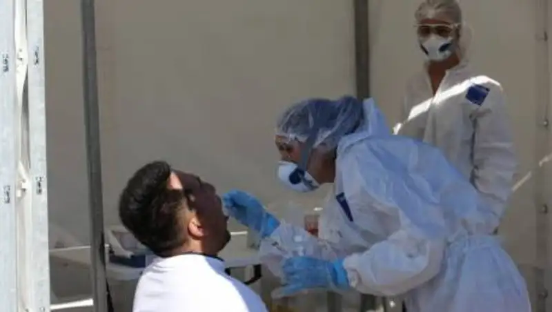 Коронавирус в Казахстане: число заболевших превысило 900 тысяч