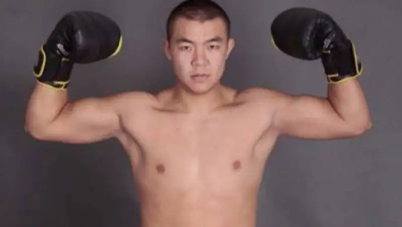 Ернар Ешенов проведет бой за титул WBC Asia