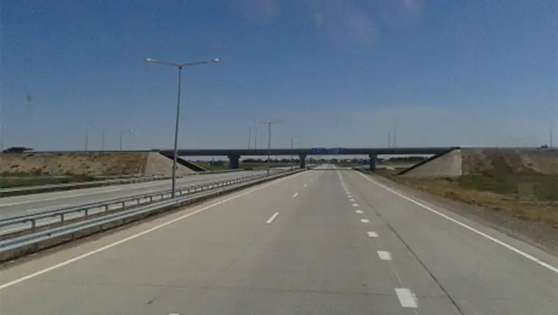 К зимнему содержанию дорог республиканского значения подготовлено 818 единиц техники