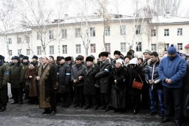 В Алматы простились с директором погранслужбы КНБ РК Стамбековым (фото), фото - Новости Zakon.kz от 03.01.2013 17:52