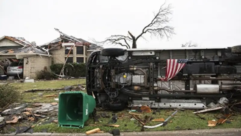 Из-за торнадо на юге США погибли не менее двух человек