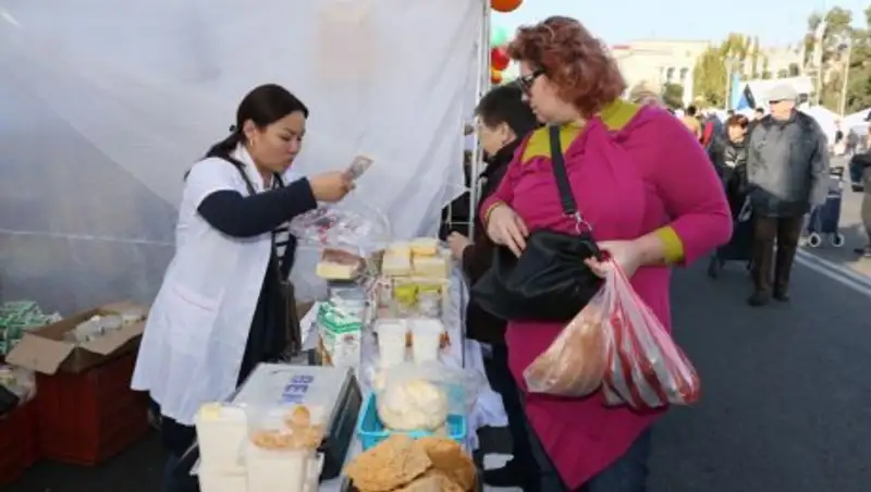 В Алматы проходит ярмарка сельскохозяйственной продукции Жамбылской области