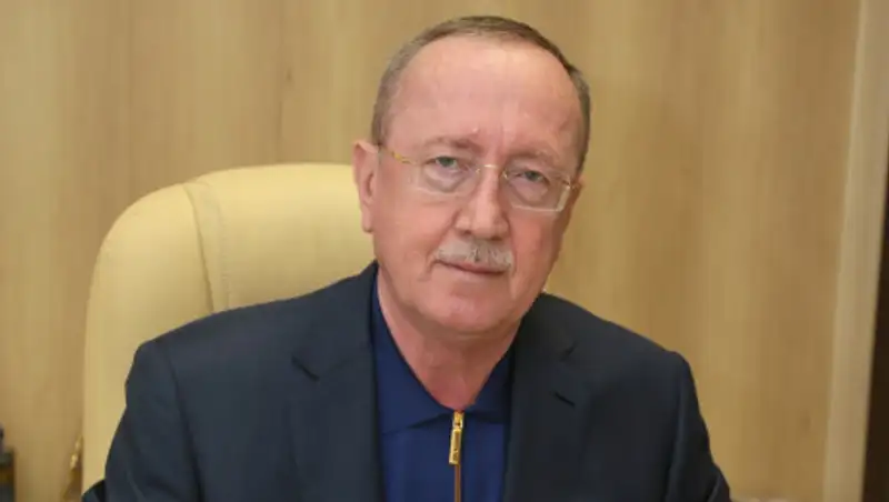 В чем обвиняют влиятельнейшего бизнесмена страны