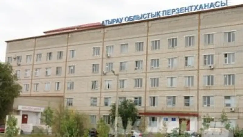 В роддоме Атырау беременная женщина умерла, подавившись едой