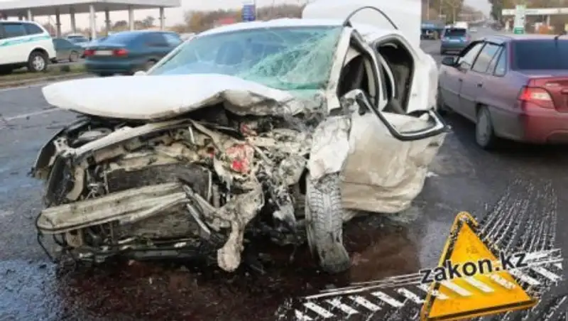 Пострадавший в жутком ДТП на трассе Алматы - Бишкек скончался