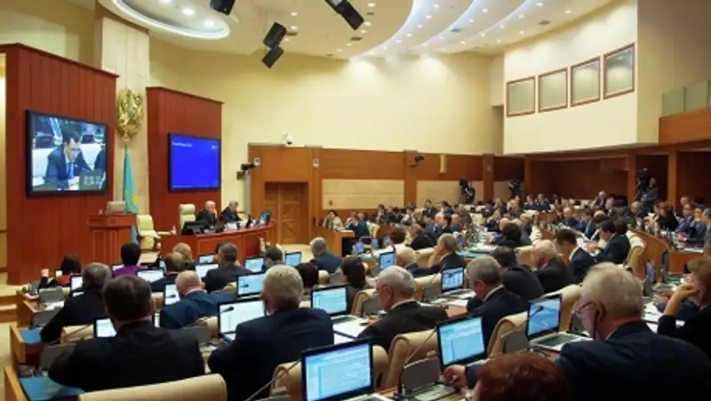 Мажилис одобрил поправки о мобилизации