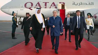 встреча аэропорт эмир Токаев, фото - Новости Zakon.kz от 11.10.2022 19:29