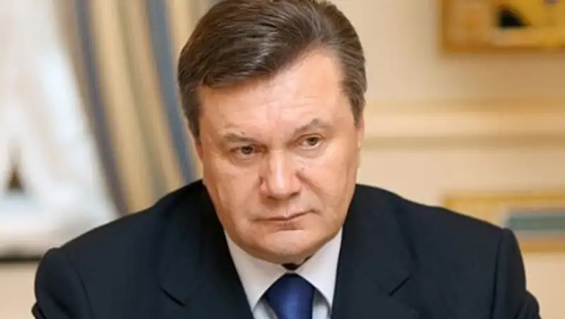 Янукович потребует расследовать гибель людей на Майдане