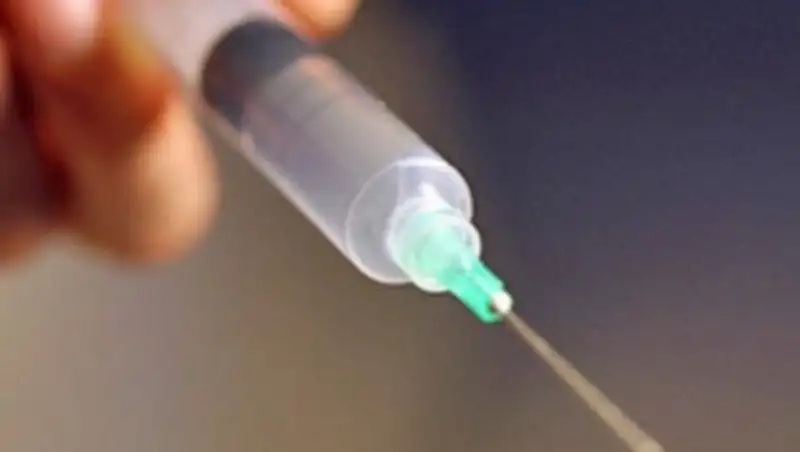 Дело о смертельном уколе: новые нарушения, новые увольнения