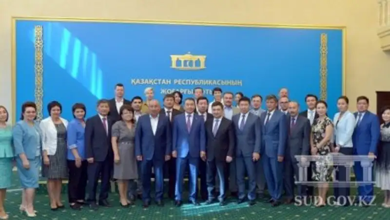 Председатель Верховного Суда поздравил представителей СМИ с профессиональным праздником