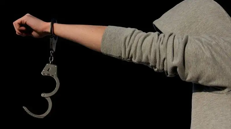 Задержали жителя Талдыкоргана, продававшего наркотики у себя дома