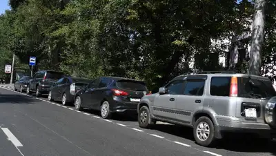 Ерболат Досаев поручил проверить авторынок на соответствие видам деятельности, фото - Новости Zakon.kz от 13.10.2022 14:58