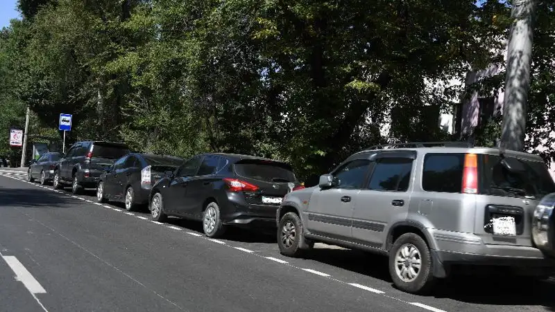 Аким Алматы поручил проверить крупный авторынок