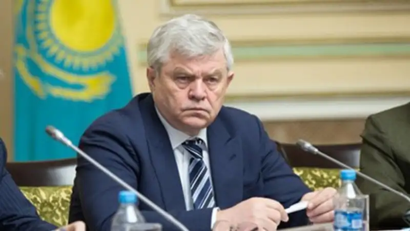 Божко Минсельхозу: Хватит гонять дорожников по коридорам