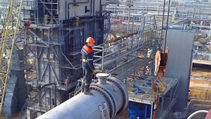 В Сенате рассмотрены поправки в законодательство по вопросам производства нефтепродуктов 