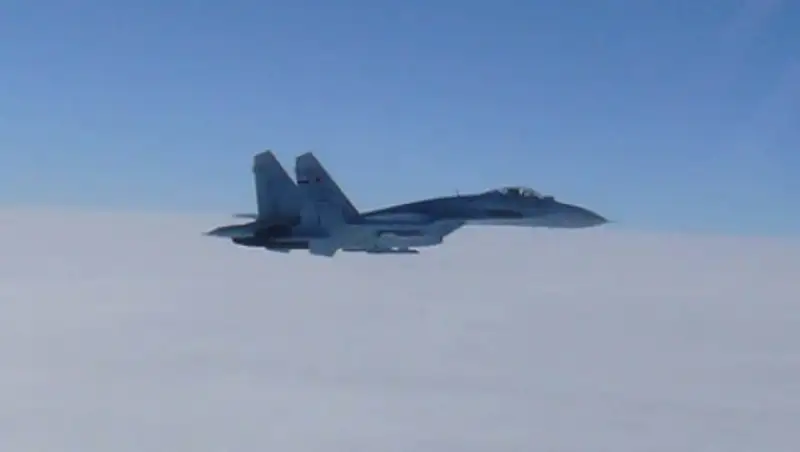 В Пентагоне заявили о перехвате российским истребителем самолета-разведчика