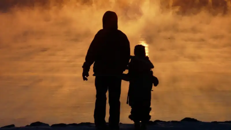 "Не знаем, куда пойдём". Жителей Семея попросили освободить квартиры за 10 тысяч тенге