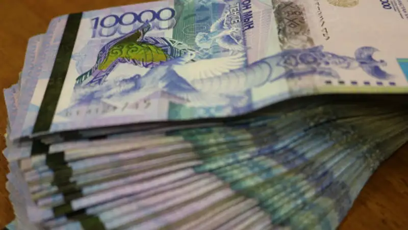 Инвестиции в финансово-страховую деятельность превысили 60 млрд тенге