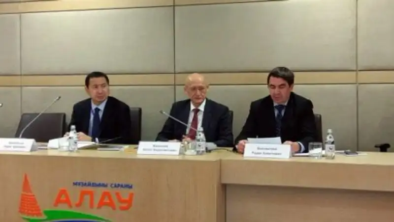 Болат Жамишев избран президентом Федерации конькобежцев