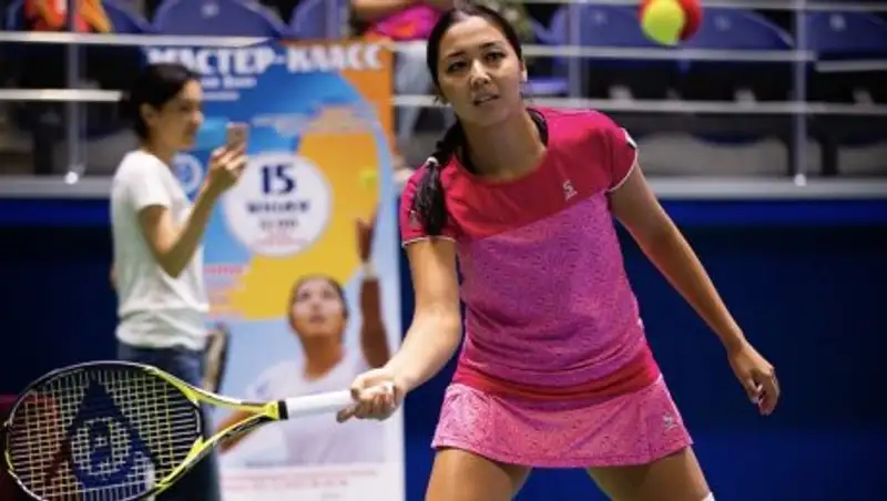 Зарина Дияс провела мастер-класс для юных теннисистов из Астаны