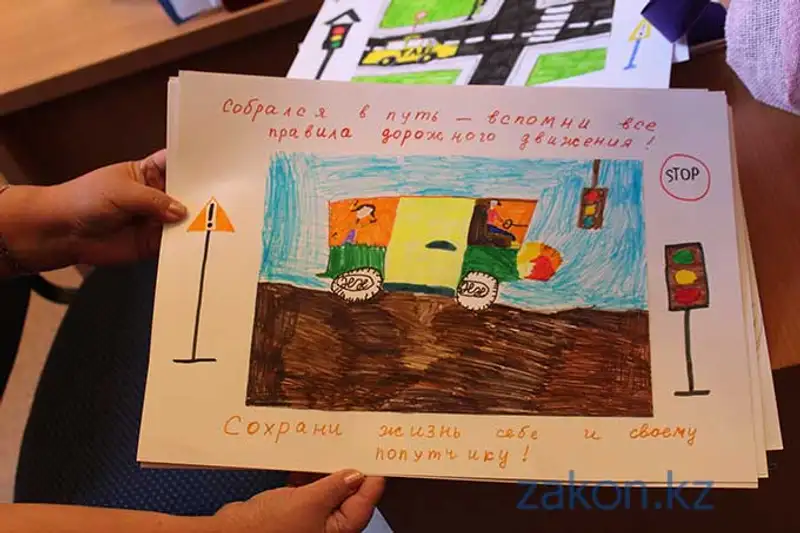 Алматинские школьники призывают водителей соблюдать Правила дорожного движения (фото), фото - Новости Zakon.kz от 15.11.2013 22:31