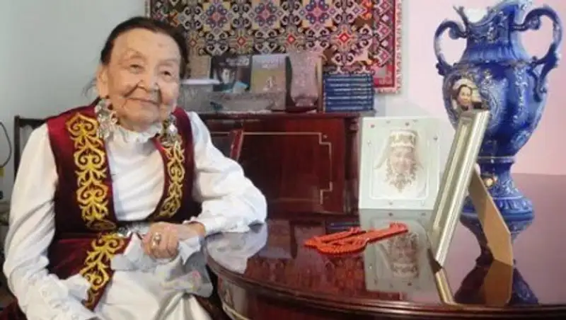 На 101 году жизни скончалась актриса драмтеатра им.Ауэзова Хабиба Елебекова