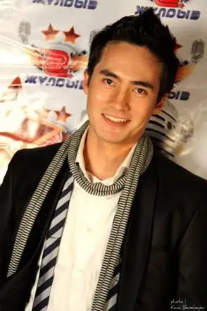 самый красивый мужчина-казах Санжар Мадиев. Фото, фото - Новости Zakon.kz от 22.05.2012 17:21