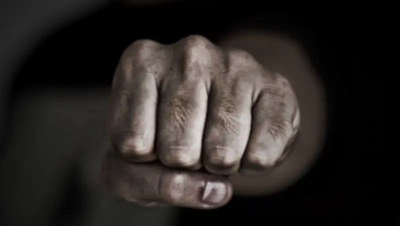 Хозяин кафе до смерти избил посетителя