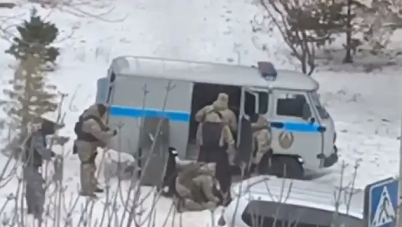 План «Перехват» — портфель напугал жителей Усть-Каменогорска